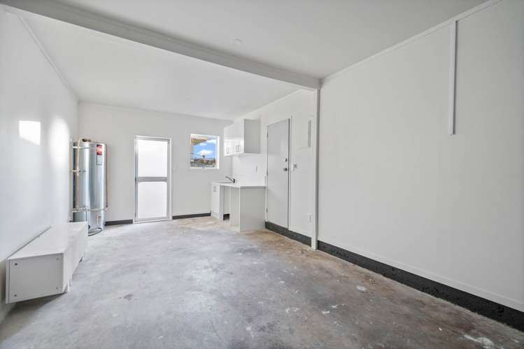 2/24 Waimana Road Conifer Grove_14