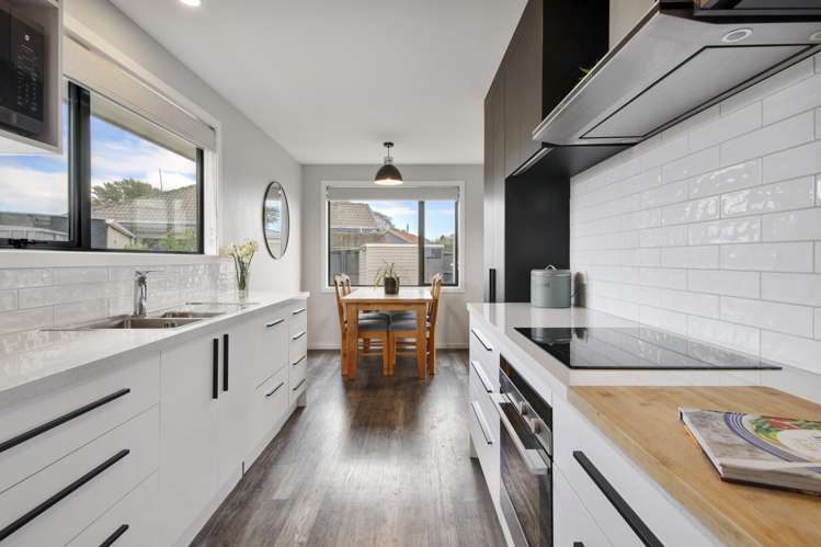 6 Oakley Crescent Hornby_5