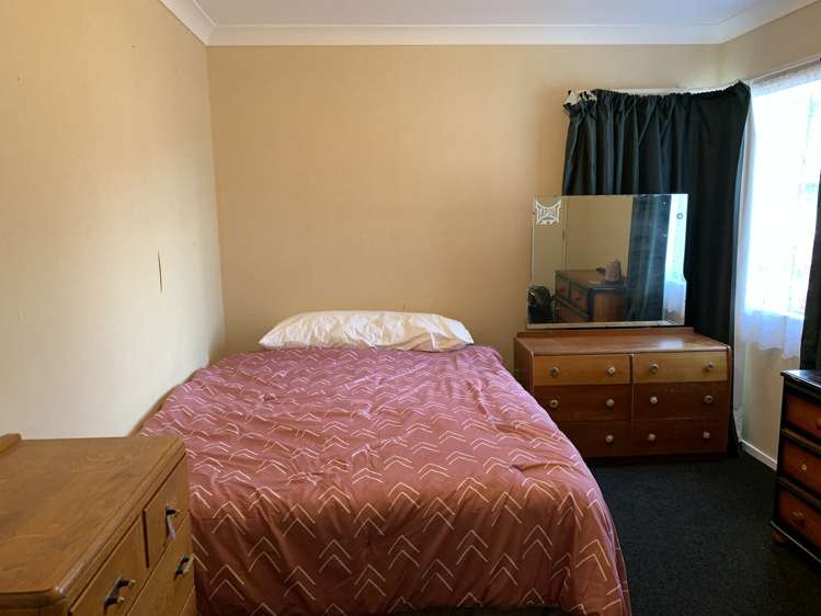 97a Lake Crescent Hamilton Lake_6