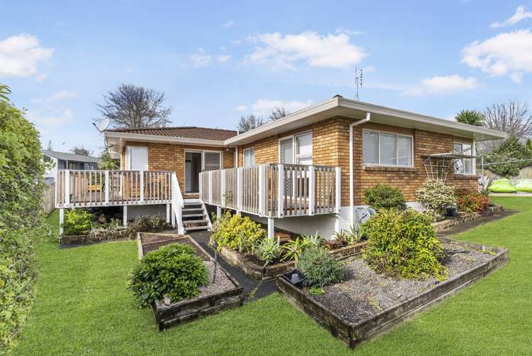 6 Lochend Place Highland Park_17