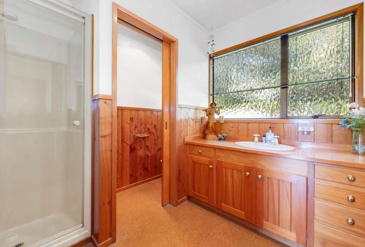 5 Lomeer Way Beachlands_24