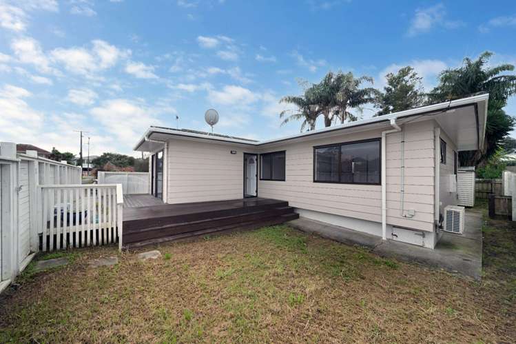 2/18 Gloria Avenue 1801_0