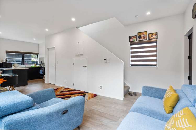 8b Edgar Pearce Place Howick_1