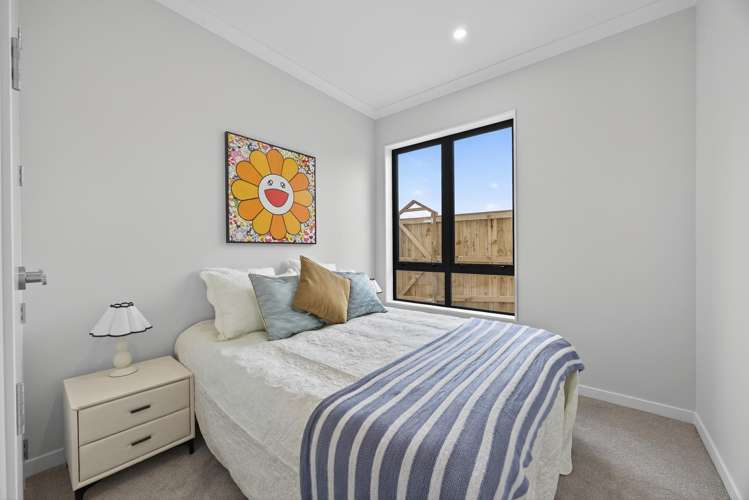 2 Ballyalton Crescent Flat Bush_19