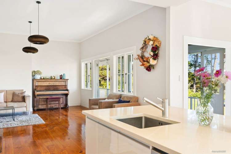 82 Wattle Bay Road Manukau Heads_6