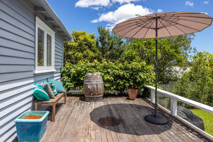 5 Waiata Road Onetangi_19