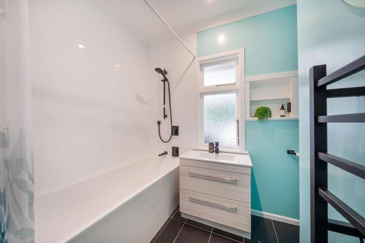 69 Cruickshank Road Clouston Park_13