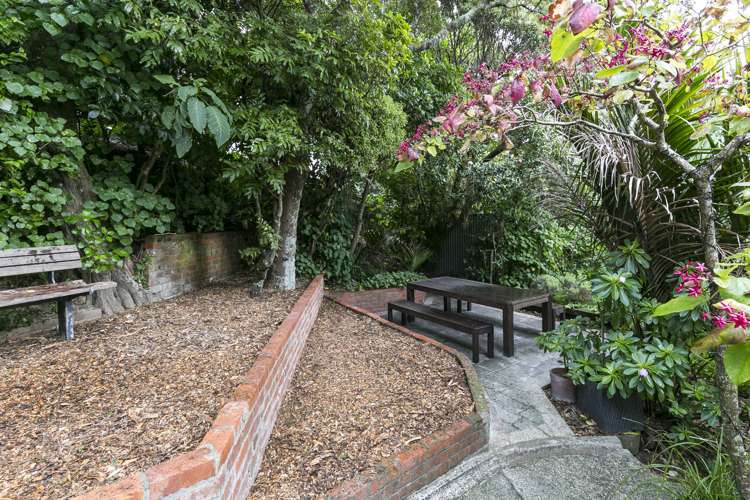 19 Torwood Road Khandallah_12