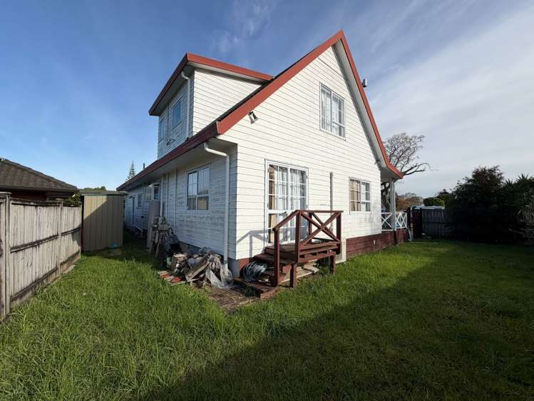 8 Evanda Crescent Conifer Grove_2