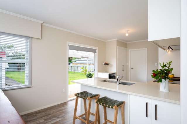60 Wycliffe Street Onekawa_2