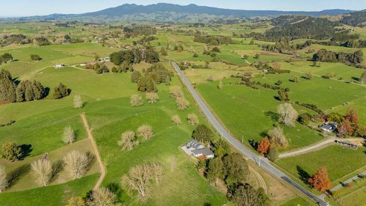 1524 Te Pahu Road Karamu_17