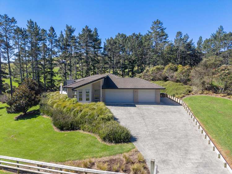 45 Manuka Grove Helensville_33