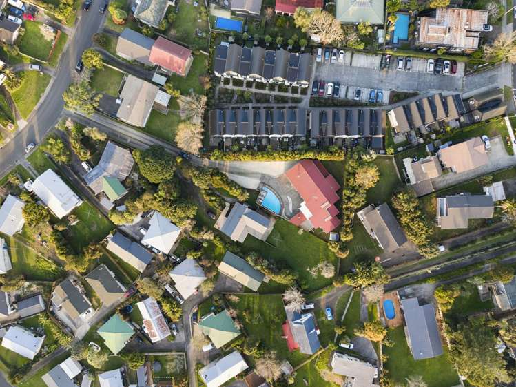 10 Lilburn Crescent Massey_27