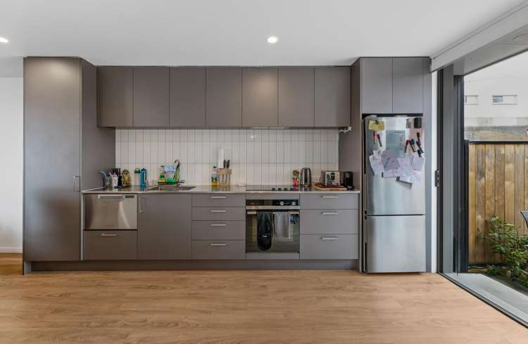 8/20 Henderson Street Mornington_9