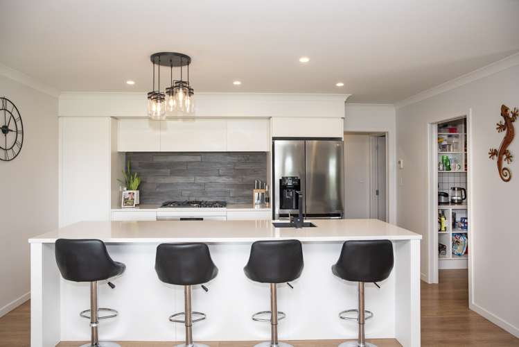 17 Alan Livingston Drive Cambridge_26