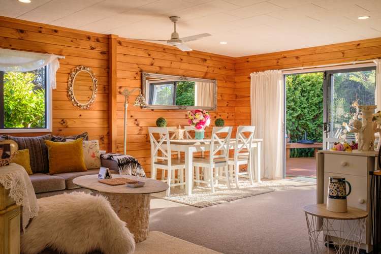 22 Ruru Avenue Lytton West_7