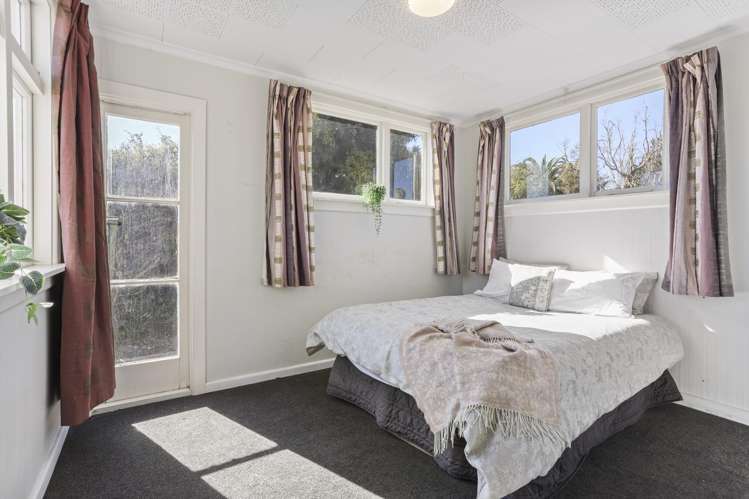29 & 29a Stalkers Road Woodend Beach_6