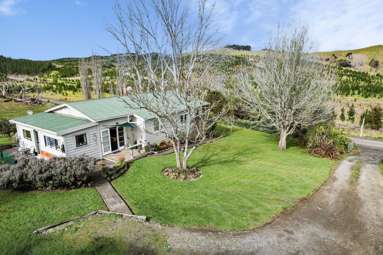 2192 Omana Road_3