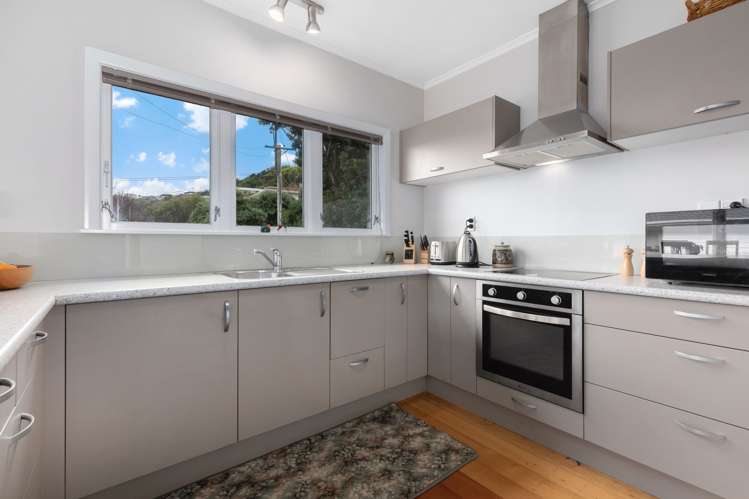 4 Mana View Road Paremata_6