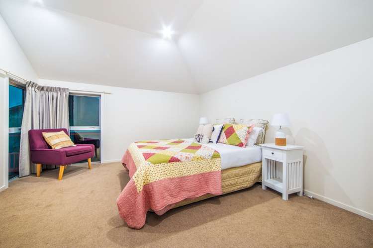 14b Colonel Barton Glade Saint Johns_13