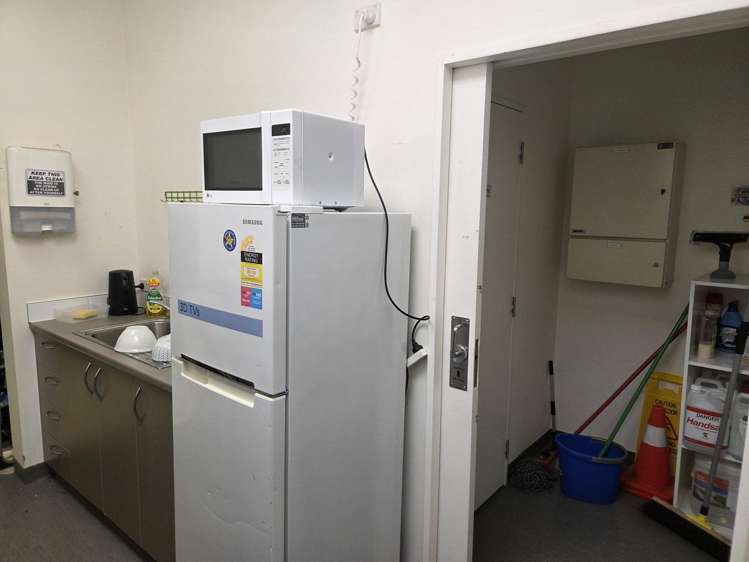 65 Edinburgh Street Pukekohe_5