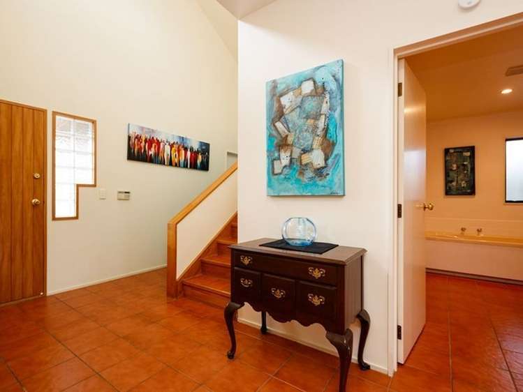 92 Pacific Drive Fitzherbert_10