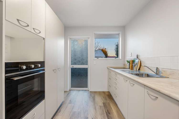 2/20 Oakhampton Street_3