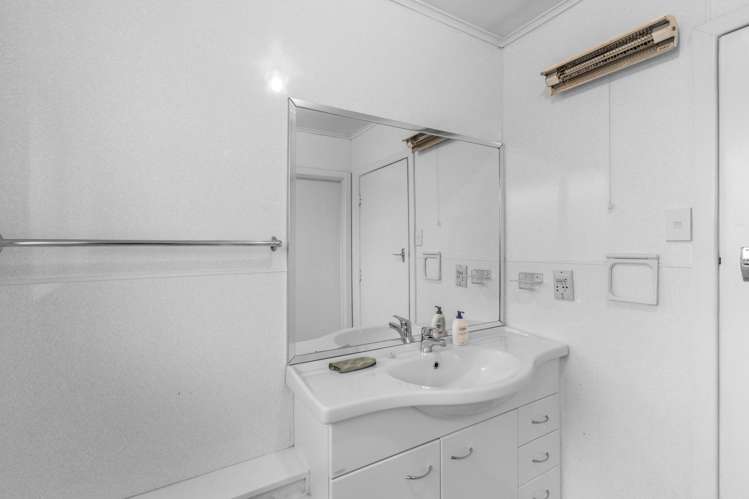 165 Layard Street Windsor_24