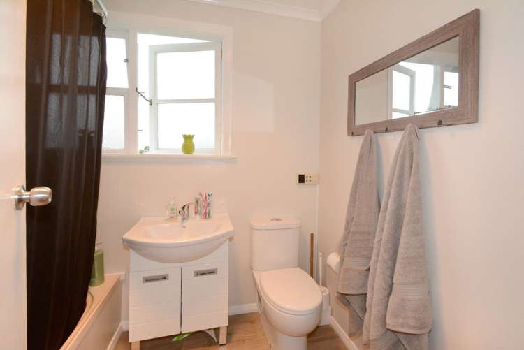 3 Panmure Avenue Calton Hill_10