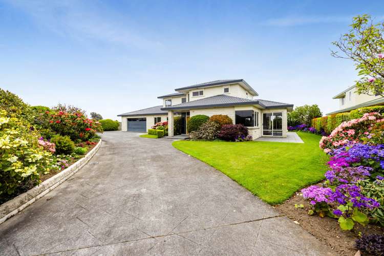 8 Edna Wills Place Hawera_31