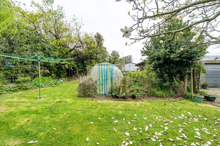 35 Earnslaw Street Avenal_15