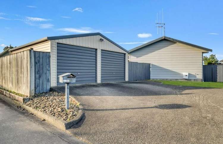 32 Dahlstrom Grove Kelvin Grove_1