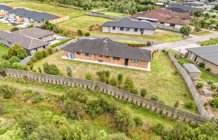 63 Lough Bourne Drive Pukekohe_17