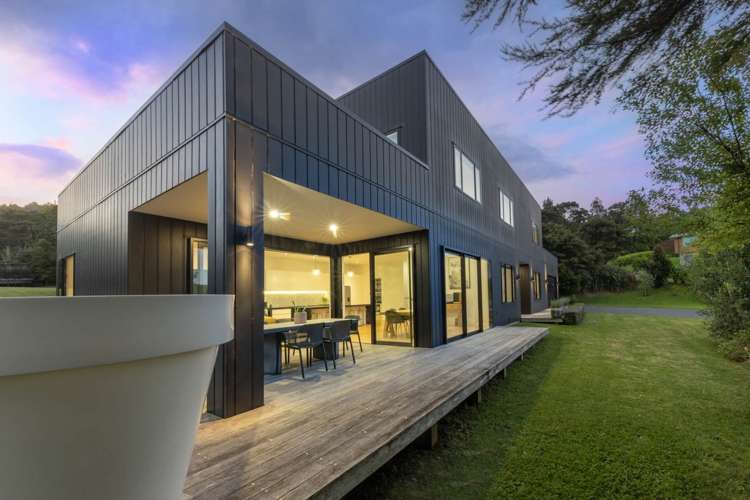323h Huia Road Titirangi_3