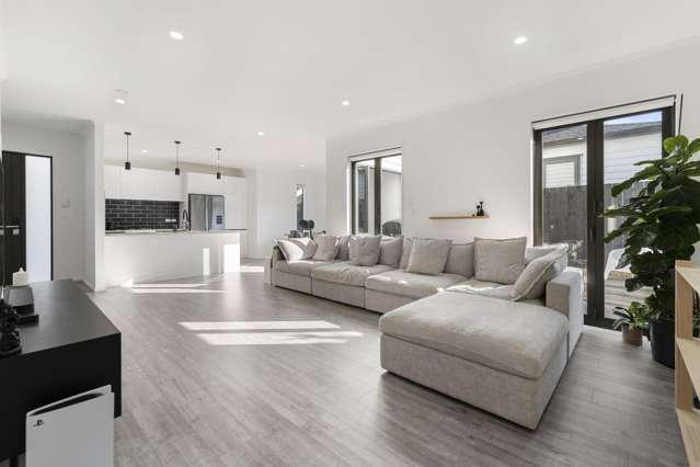 Modern Comforts at 204c Church Street