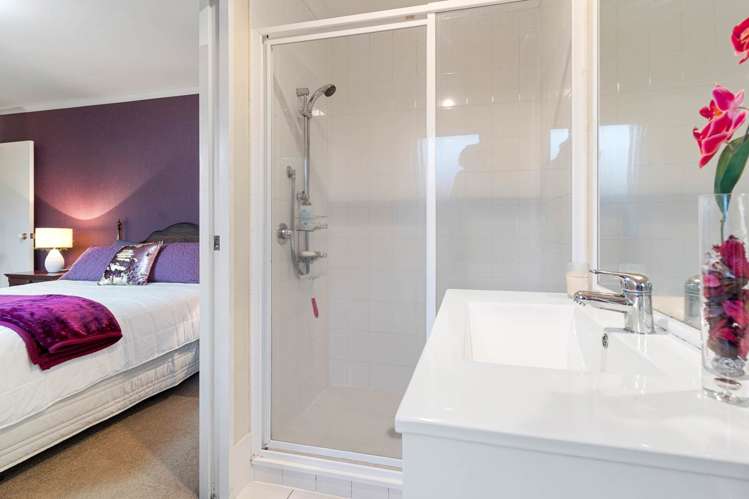 26 Farmdale Court Flat Bush_16