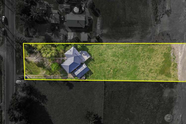 1620 East Coast Road Whakatiwai_27