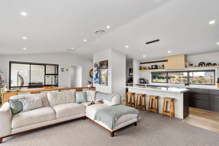 29 Ochail Way Otatara_11