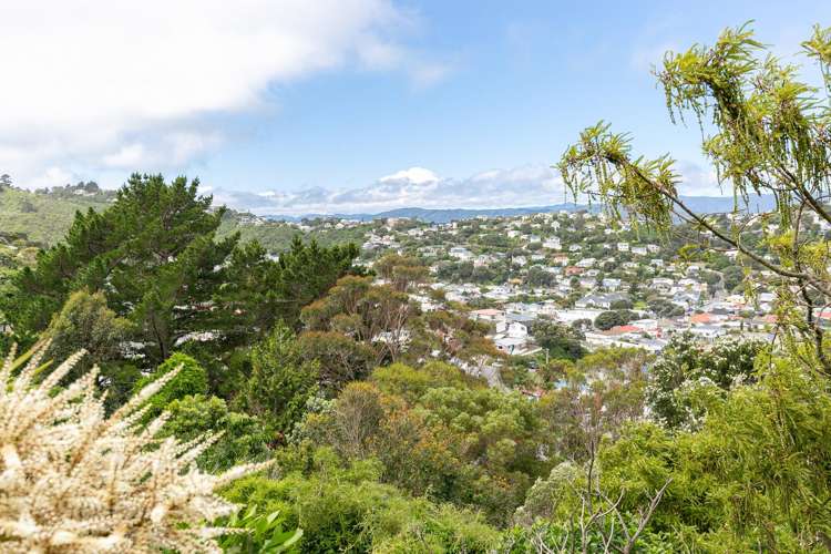 54 Akaroa Drive Maupuia_10