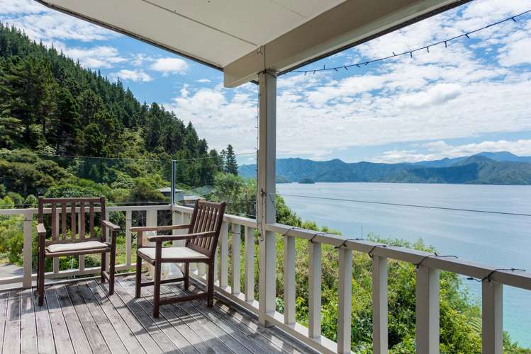 424 Port Underwood Road Whatamango Bay_13