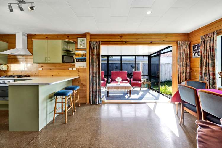 69 Egmont Street Hawera_6