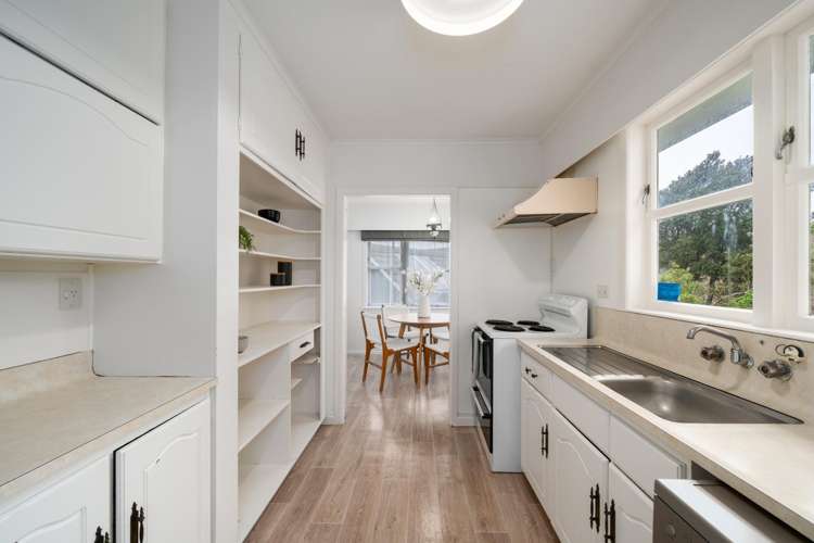 128 Helston Road_1