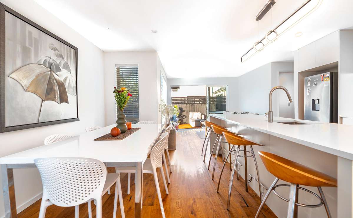 2/179 Weston Road_3