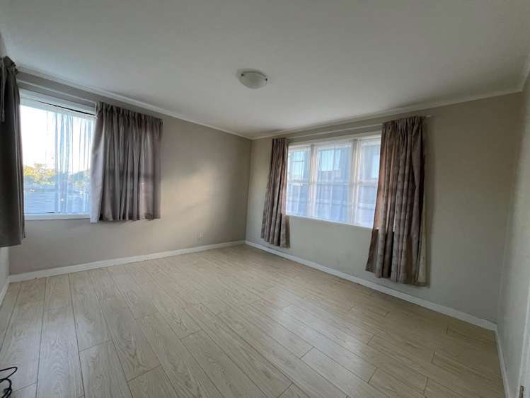 17 Bradbury Road Botany Downs_9