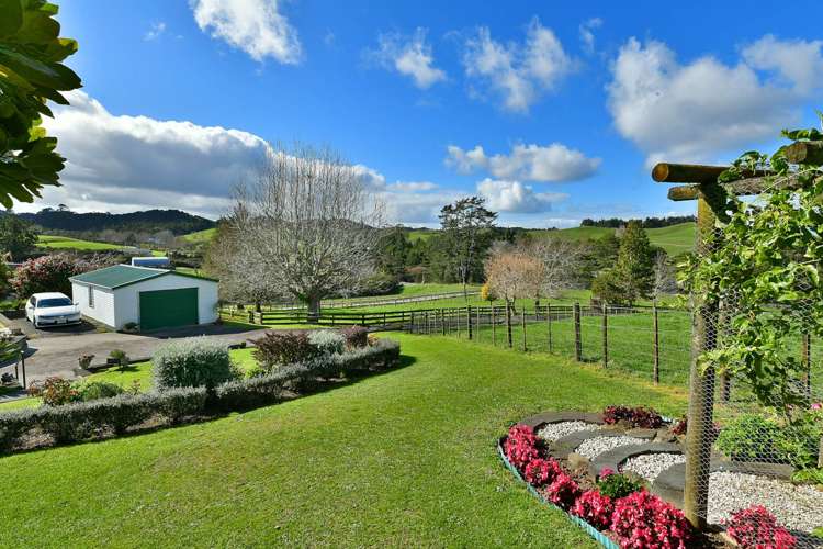 25 Monowai Road Wainui_16