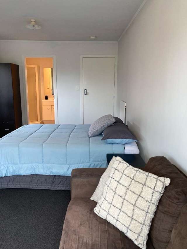 7/7 Greensboro Street 1076_1