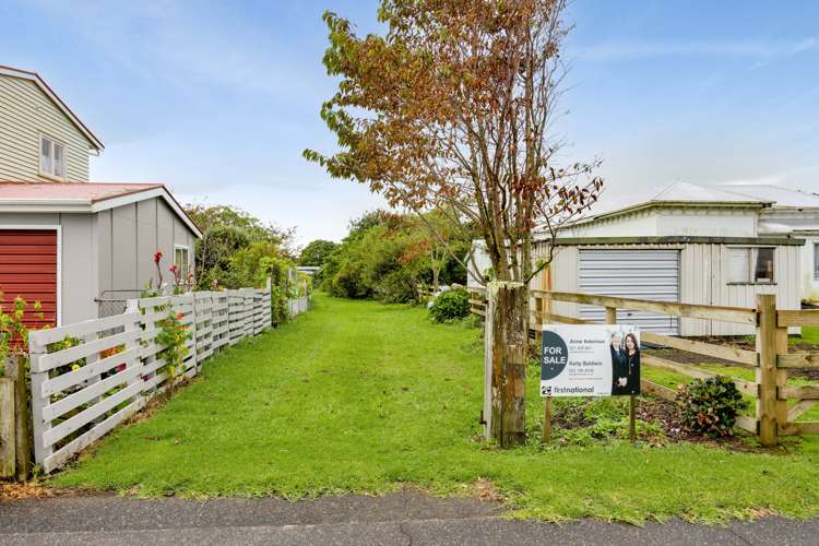 194 Egmont Street Patea_6