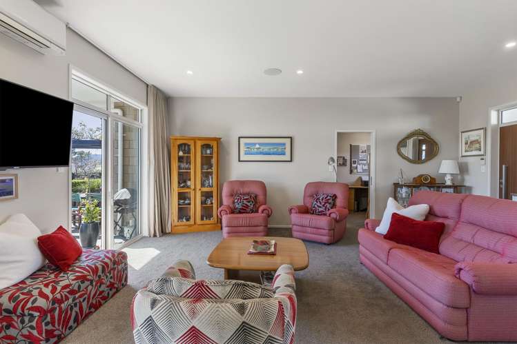35 Polo Lane Whitford_32
