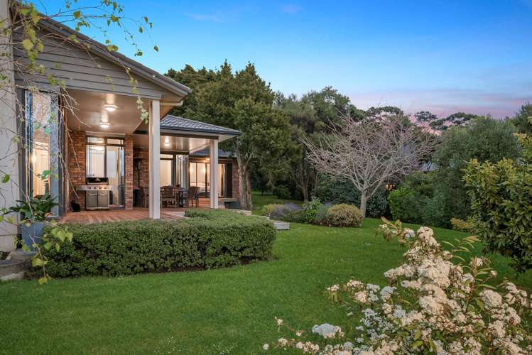 24 Cloverfields Drive Waimauku_17