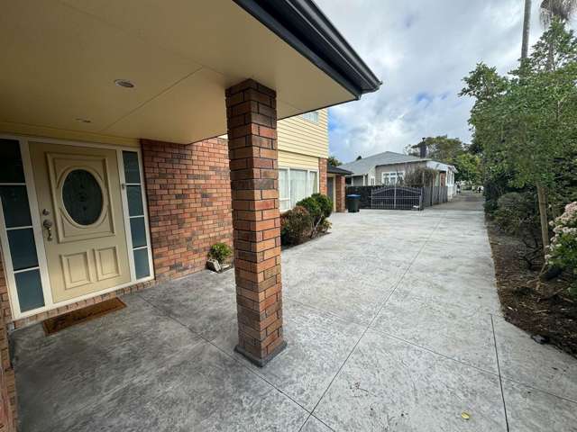 28 Kingsway Avenue Sandringham_3